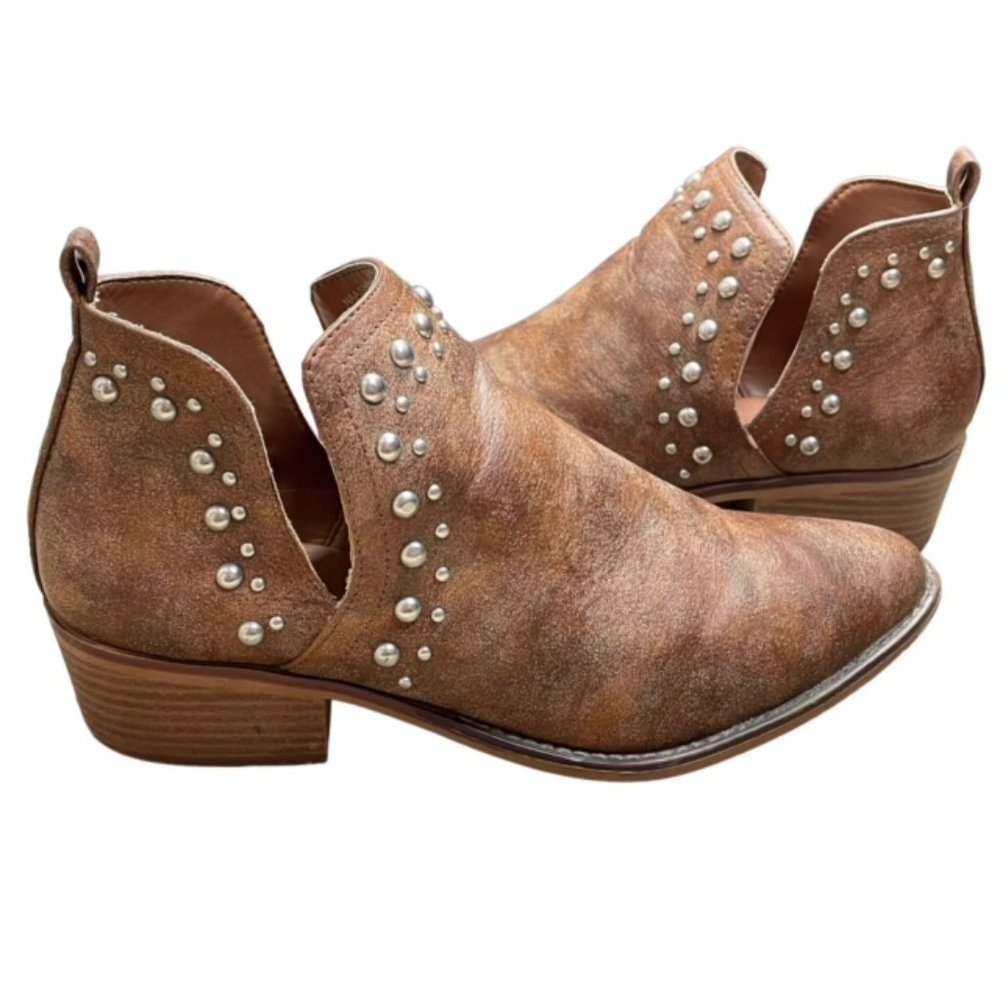 MADDEN GIRL Naash Studded Ankle Boots - Size 8 Medium